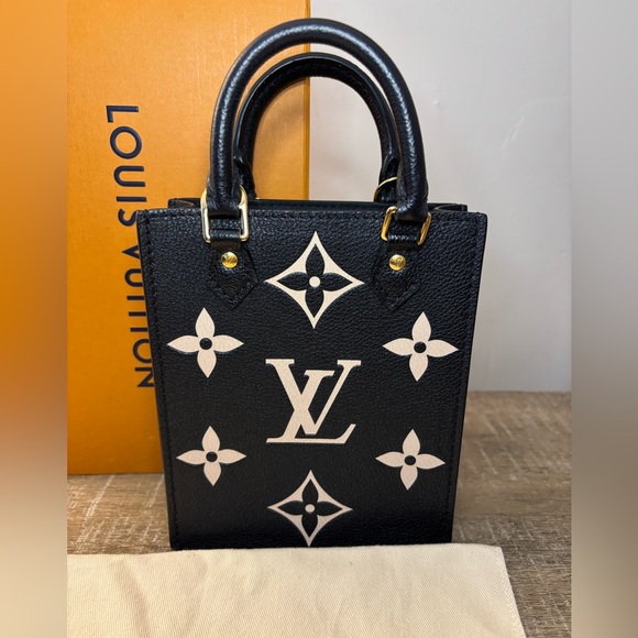 ❤️✨SOLD✨❤️Louis Vuitton Black Empreinte Mini Sac Plat Crossbody Giant Monogram - Picture 4 of 11